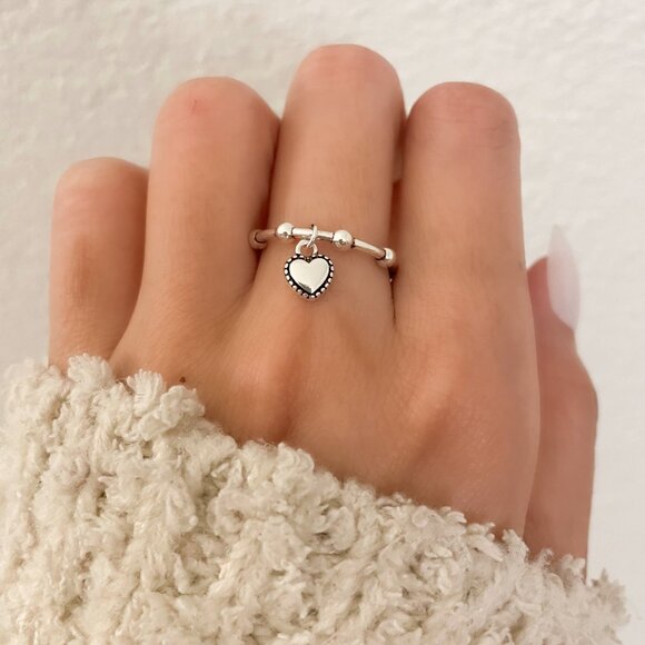 925 Sterling Silver Minimalist Ring Dainty Ring Dangle Heart Ring - Picture 2 of 8